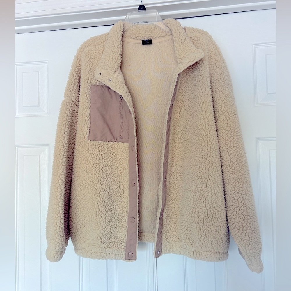 PacSun Beige Sherpa Jacket - Size Medium
